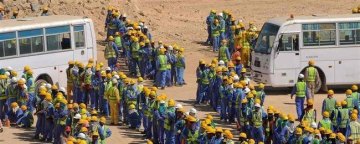 هشدار عفو بین‌الملل نسبت به وجود شکاف های عمده در قوانین کارگران مهاجر در قطر